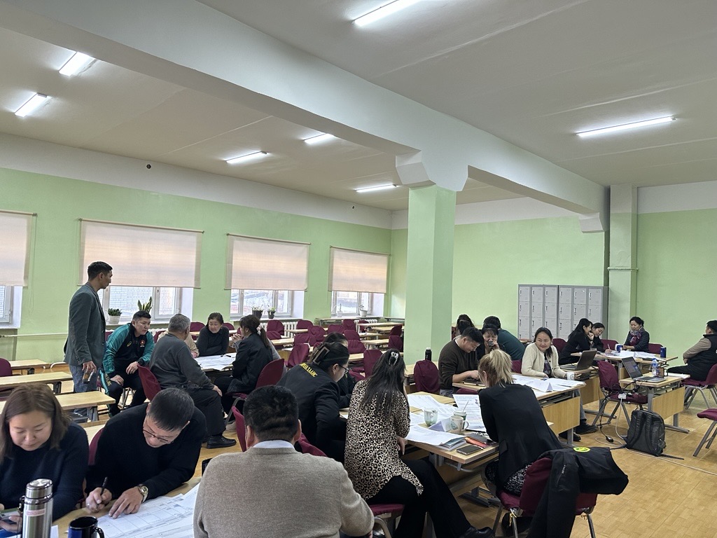 ХААИС-ийн Дархан-Уул аймаг дахь салбар сургуулийн багш, ажилтан, ажиллагсад дээд боловсролын сургалтын байгууллагын дижитал шилжилтийн стратеги боловсруулах сургалтад хамрагдлаа.