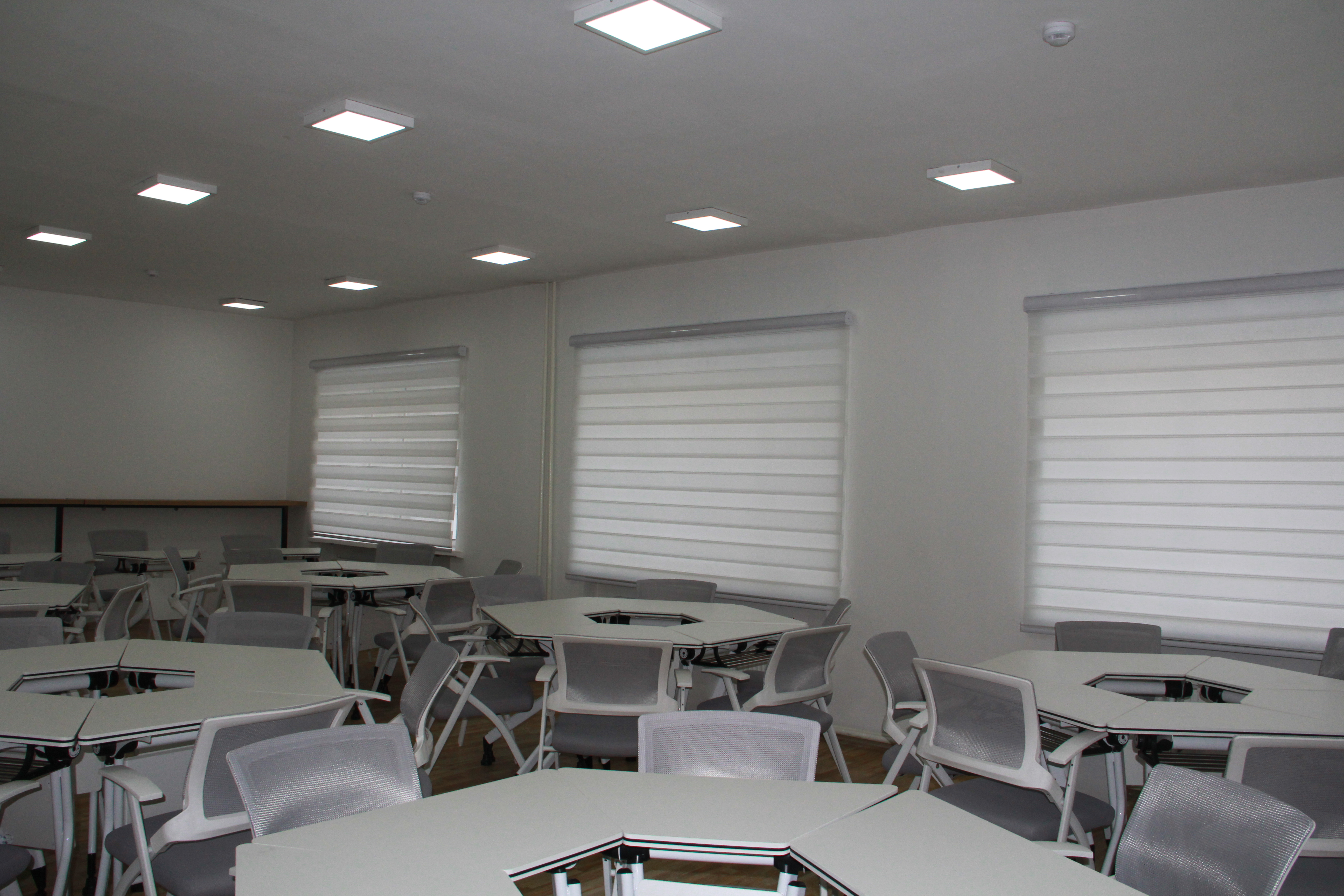 Дотуур байр